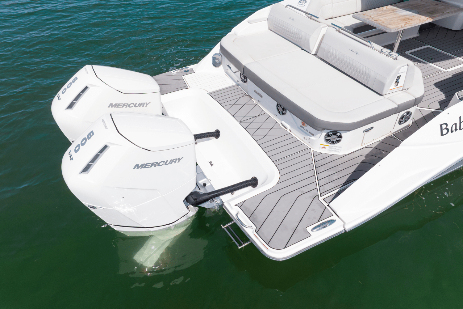 Slide: The Image of Sea Ray 400 SLX-OB 2023 - 20