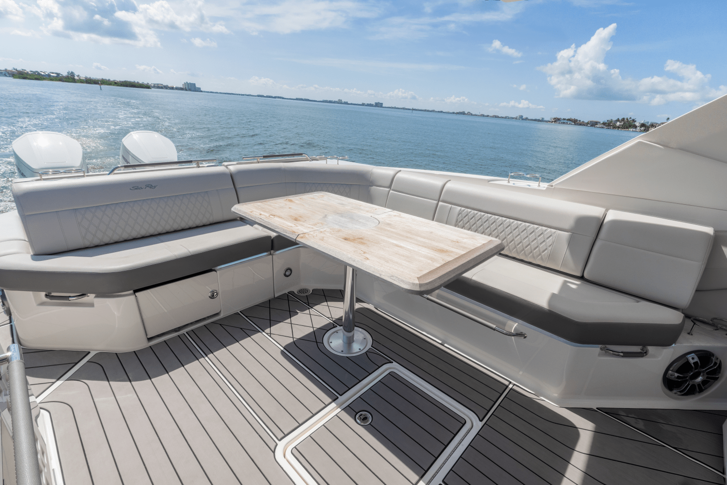 Slide: The Image of Sea Ray 400 SLX-OB 2023 - 25
