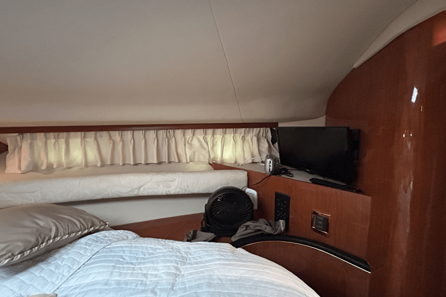 Slide: The Image of Sea Ray 400 SUNDANCER 1998 - 11