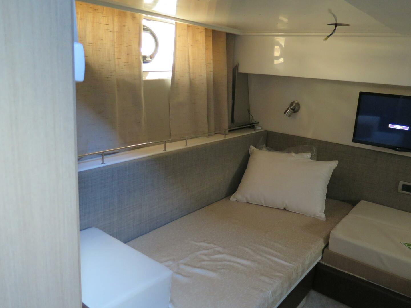 Slide: The Image of 2017 Sea Ray 400 Sundancer - DOUBLE DOWN - 15