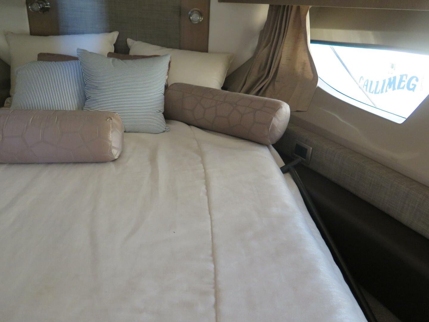 Slide: The Image of 2017 Sea Ray 400 Sundancer - DOUBLE DOWN - 20