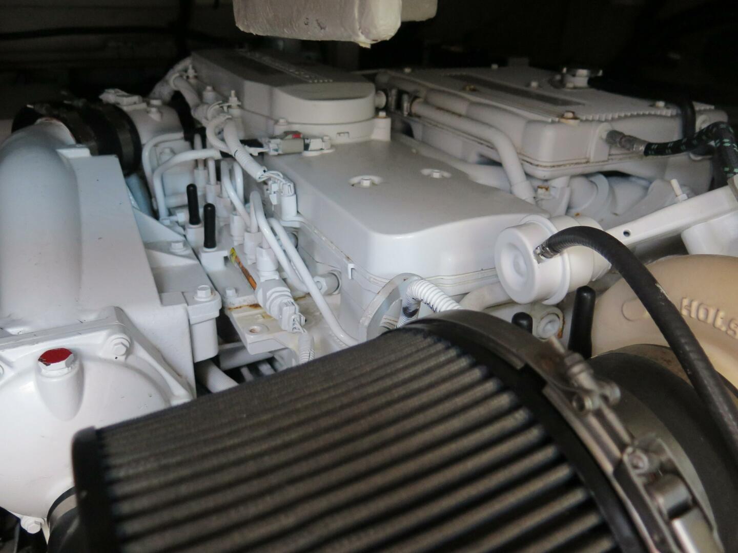 Slide: The Image of 2017 Sea Ray 400 Sundancer - DOUBLE DOWN - 22