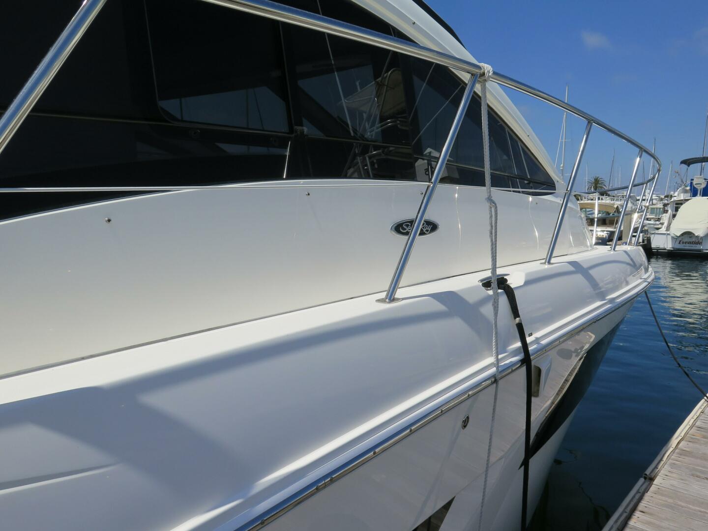 Slide: The Image of 2017 Sea Ray 400 Sundancer - DOUBLE DOWN - 32