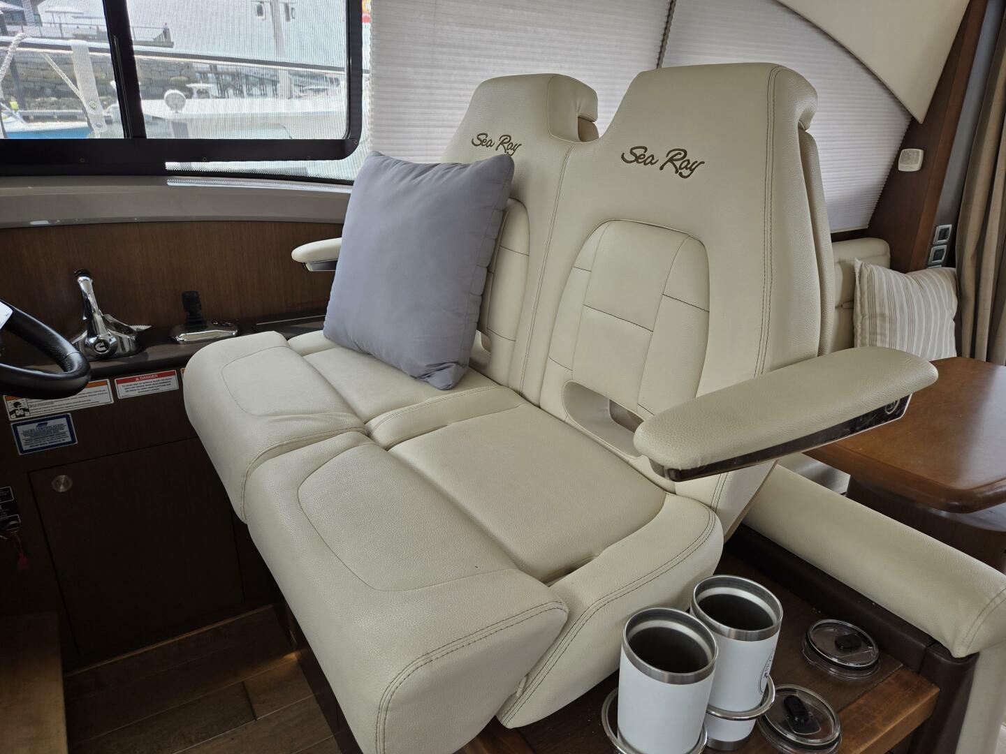 Slide: The Image of Sea Ray 400 Sundancer 2017 - 5368546