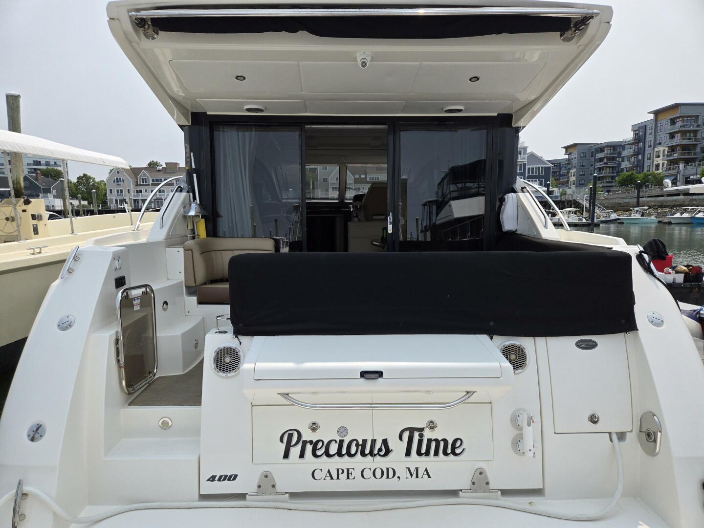 Slide: The Image of Sea Ray 400 Sundancer 2017 - 5368454