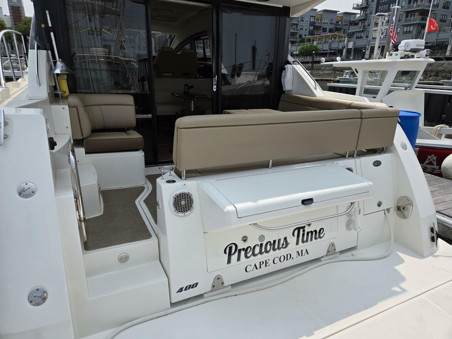 Slide: The Image of Sea Ray 400 Sundancer 2017 - 5368479