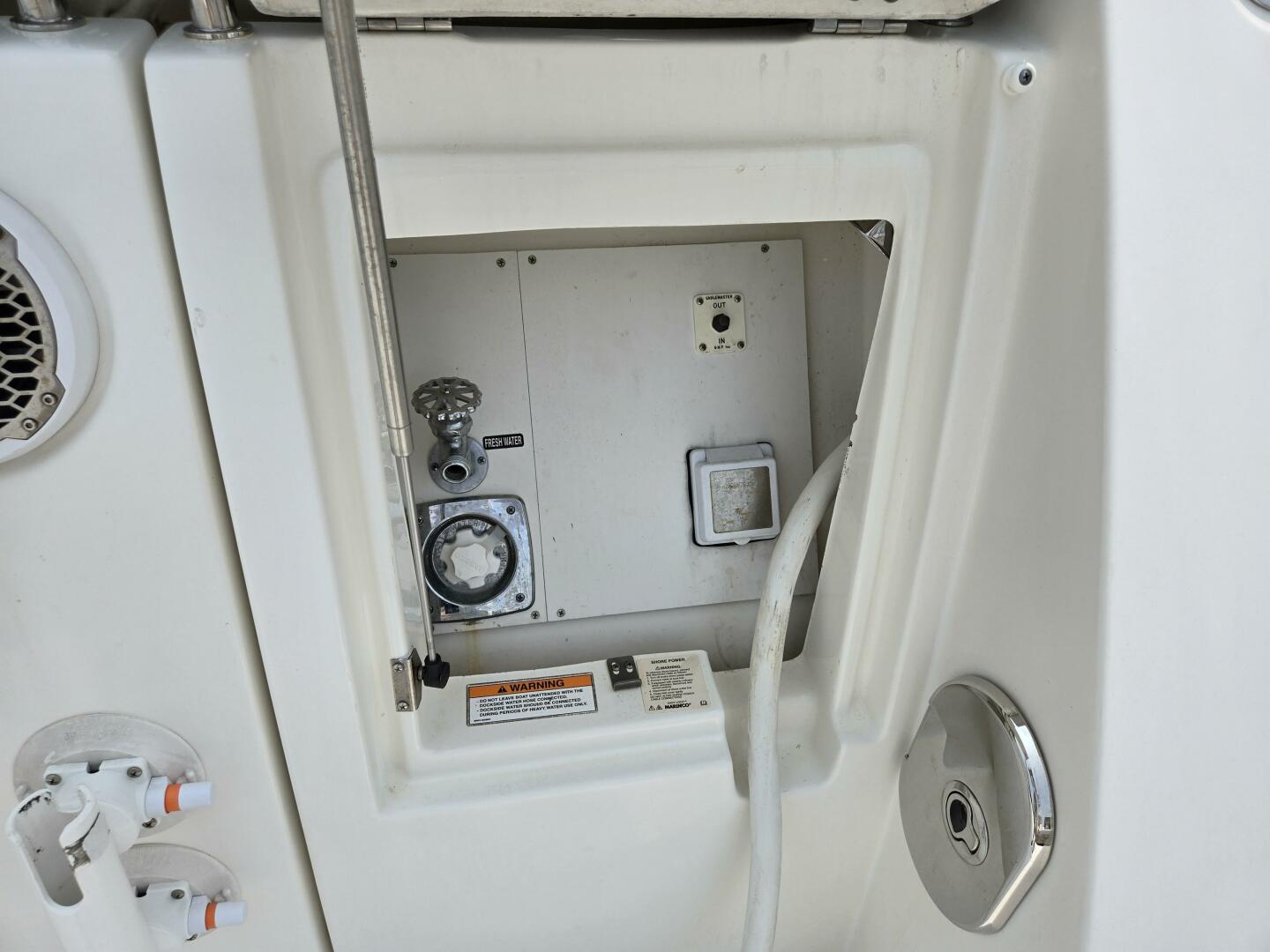 Slide: The Image of Sea Ray 400 Sundancer 2017 - 5368481