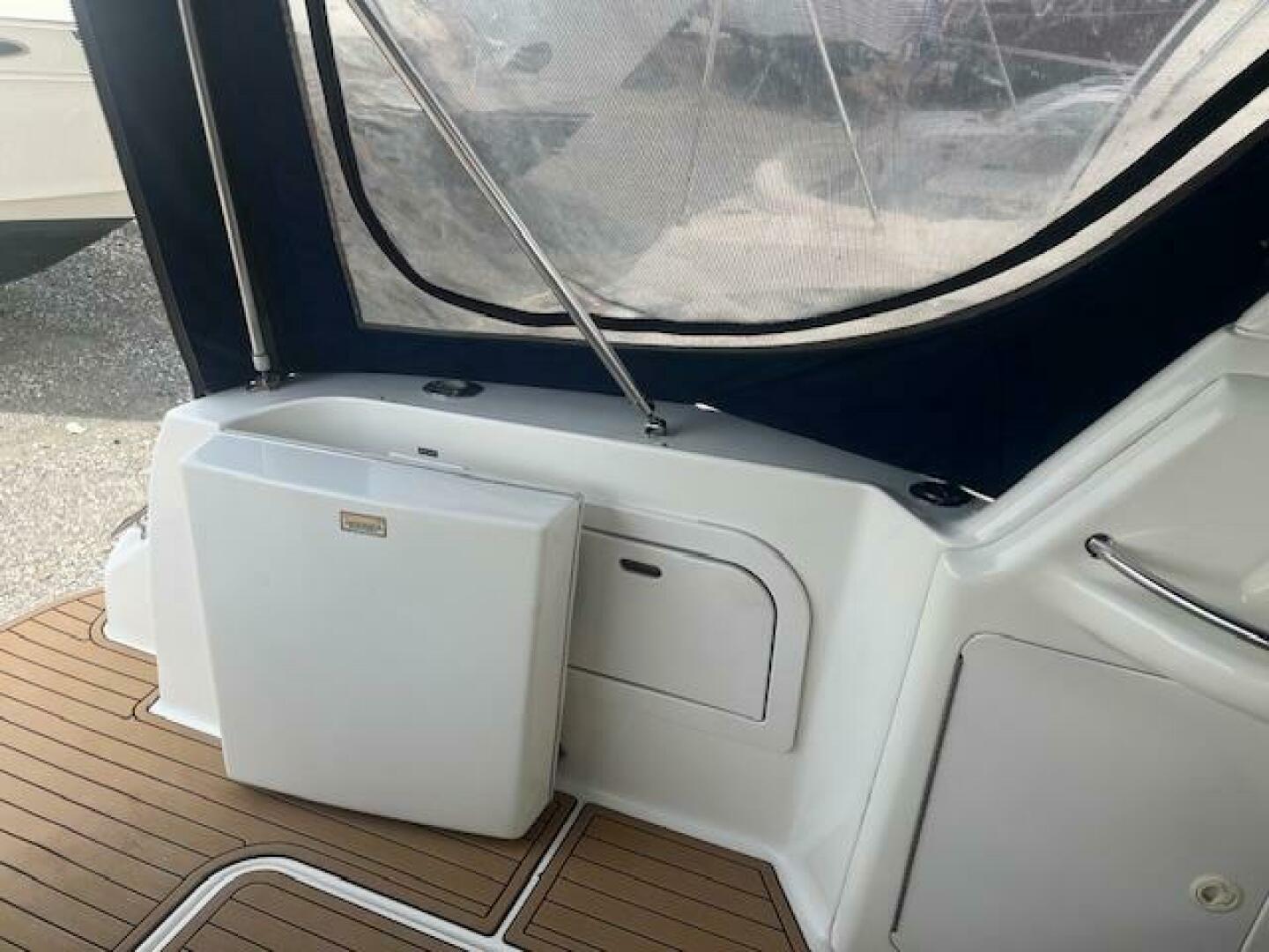 Slide: The Image of Sea Ray 40 Sundancer 1999 - 5263209
