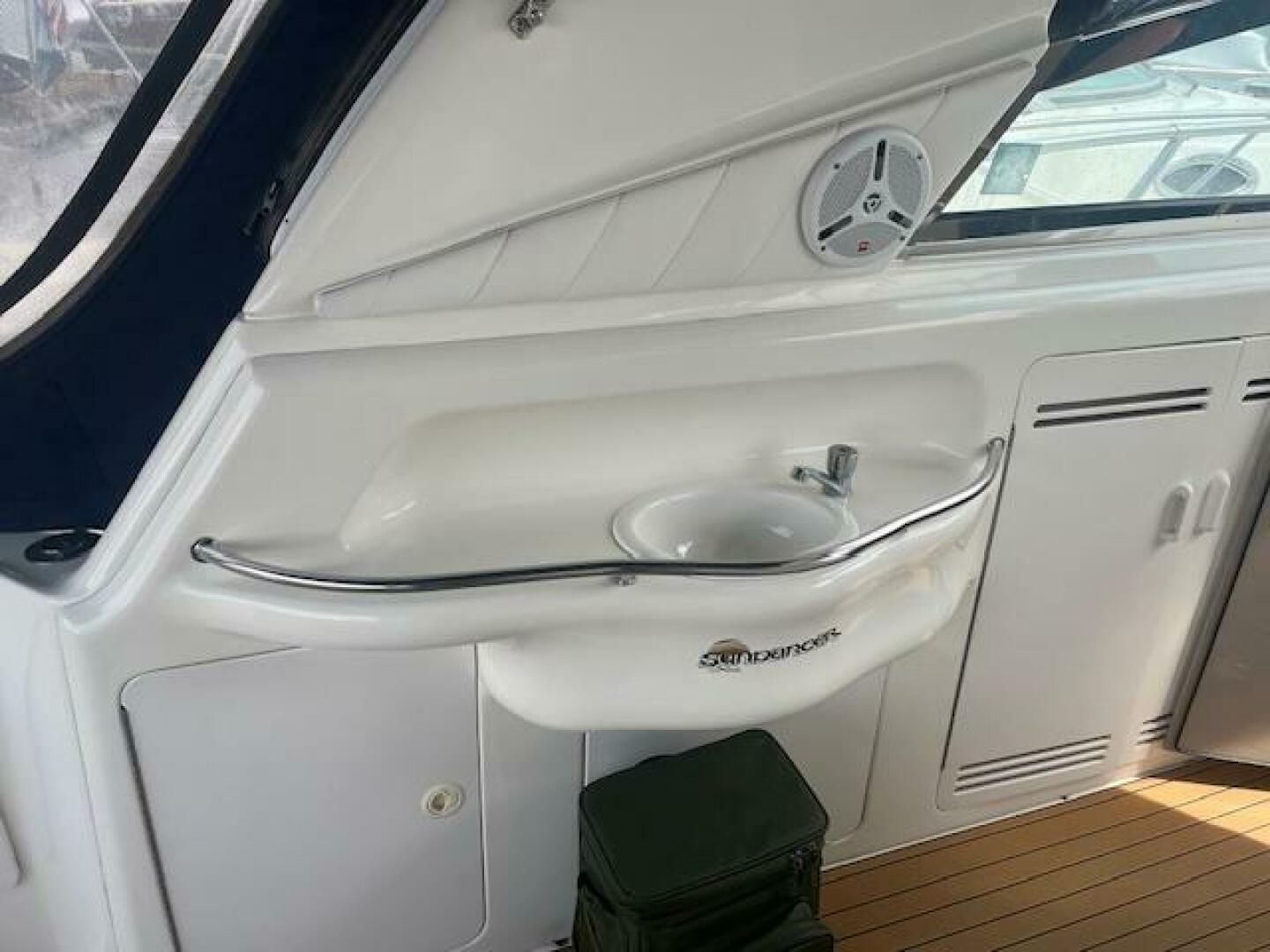 Slide: The Image of Sea Ray 40 Sundancer 1999 - 5263210