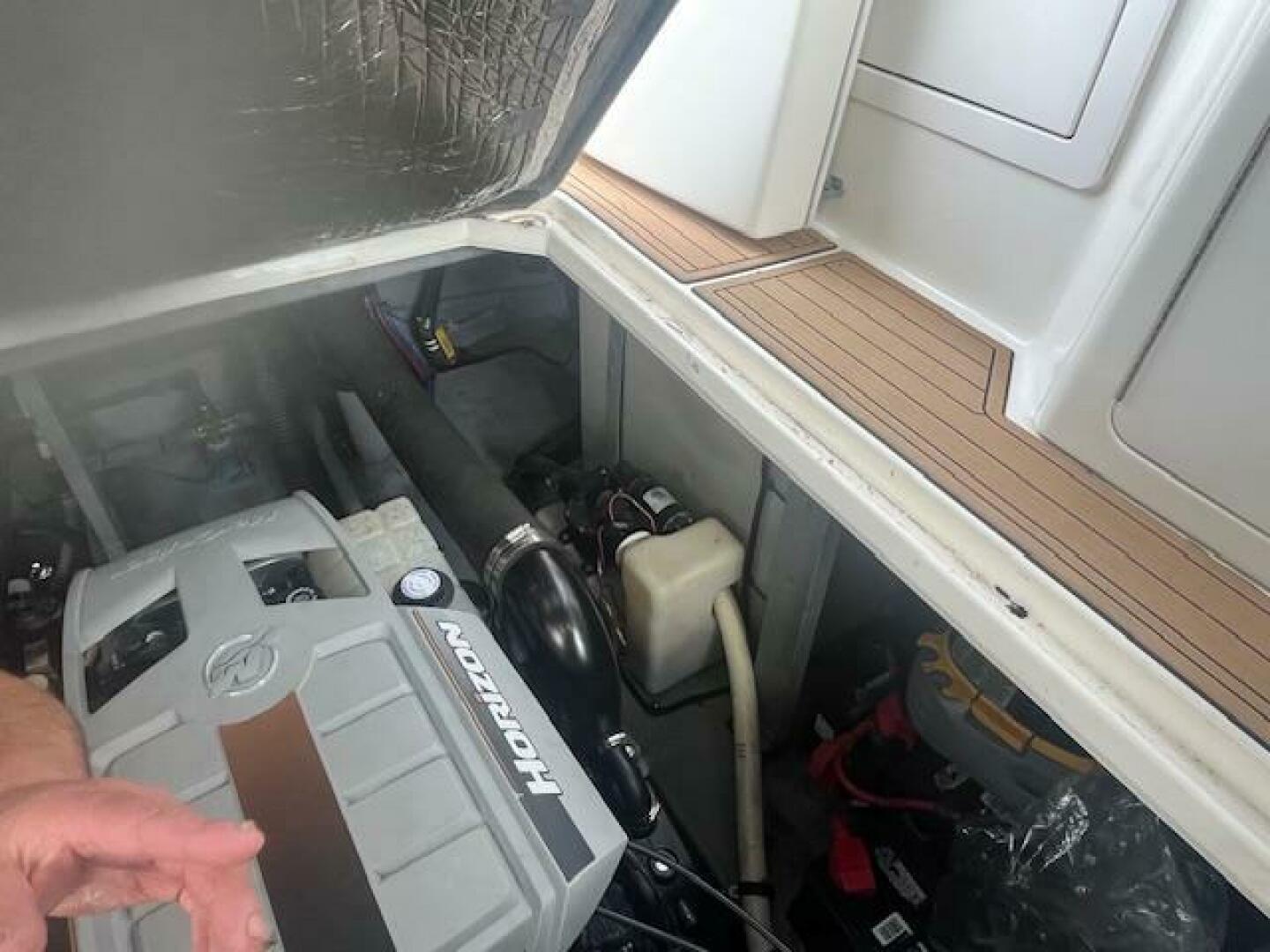 Slide: The Image of Sea Ray 40 Sundancer 1999 - 5263220