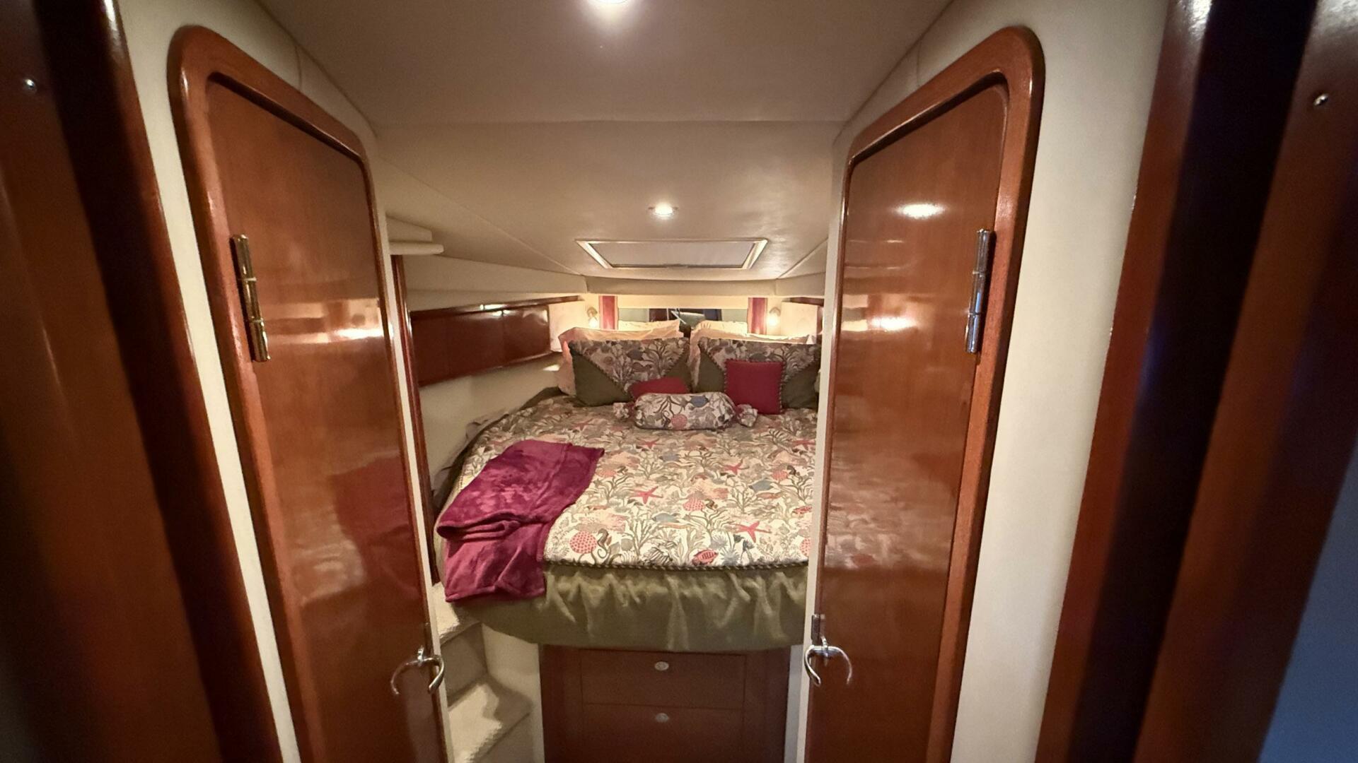 Slide: The Image of Sea Ray 40 Sundancer 2006 - 5164352