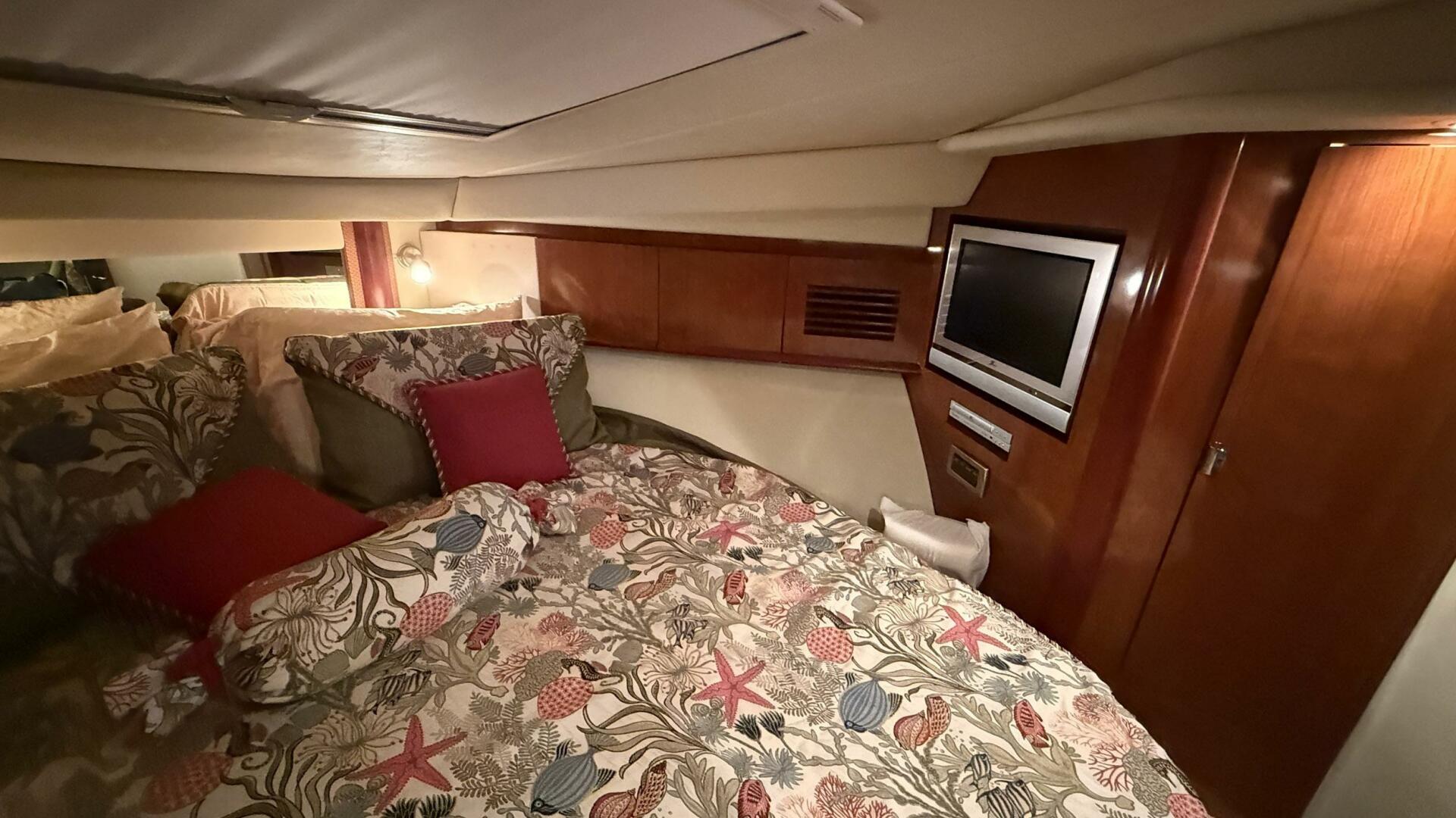Slide: The Image of Sea Ray 40 Sundancer 2006 - 5164353