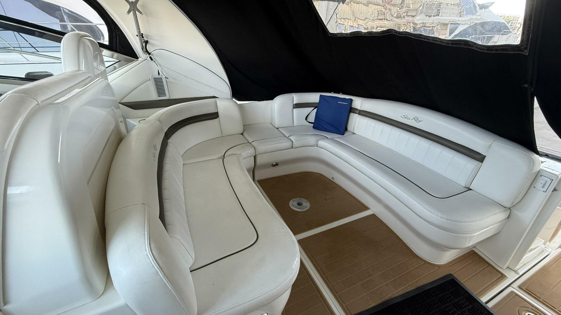 Slide: The Image of Sea Ray 40 Sundancer 2006 - 5164346