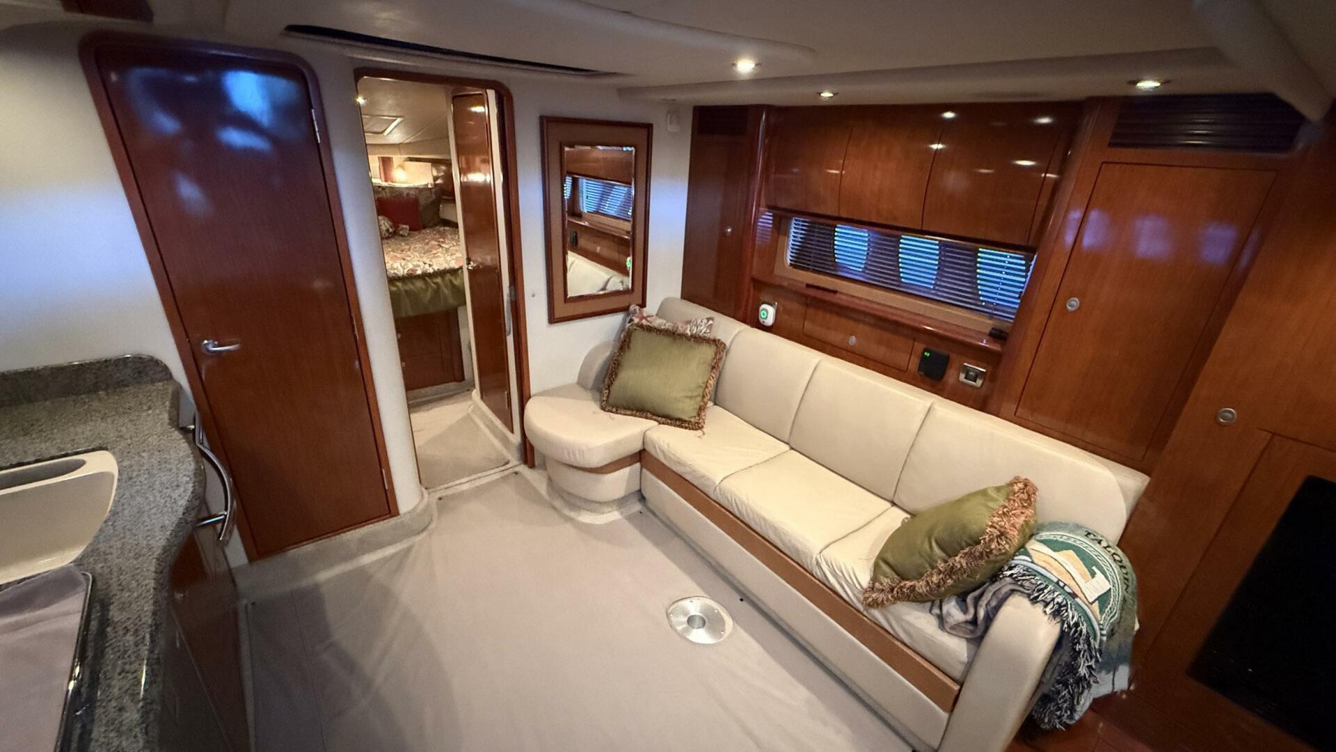 Slide: The Image of Sea Ray 40 Sundancer 2006 - 5164348