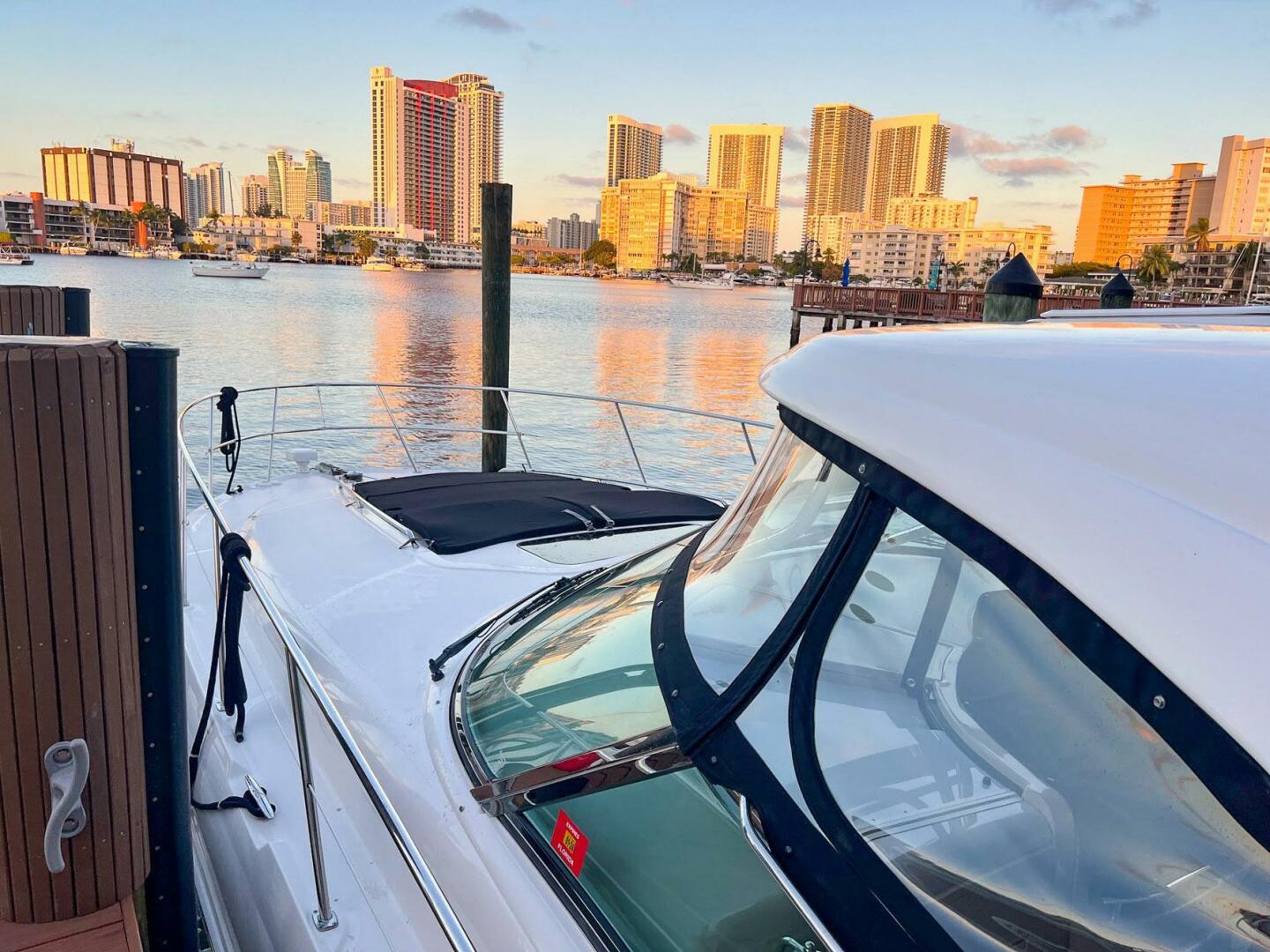 Slide: The Image of Sea Ray 40 Sundancer 2007 - 5133792