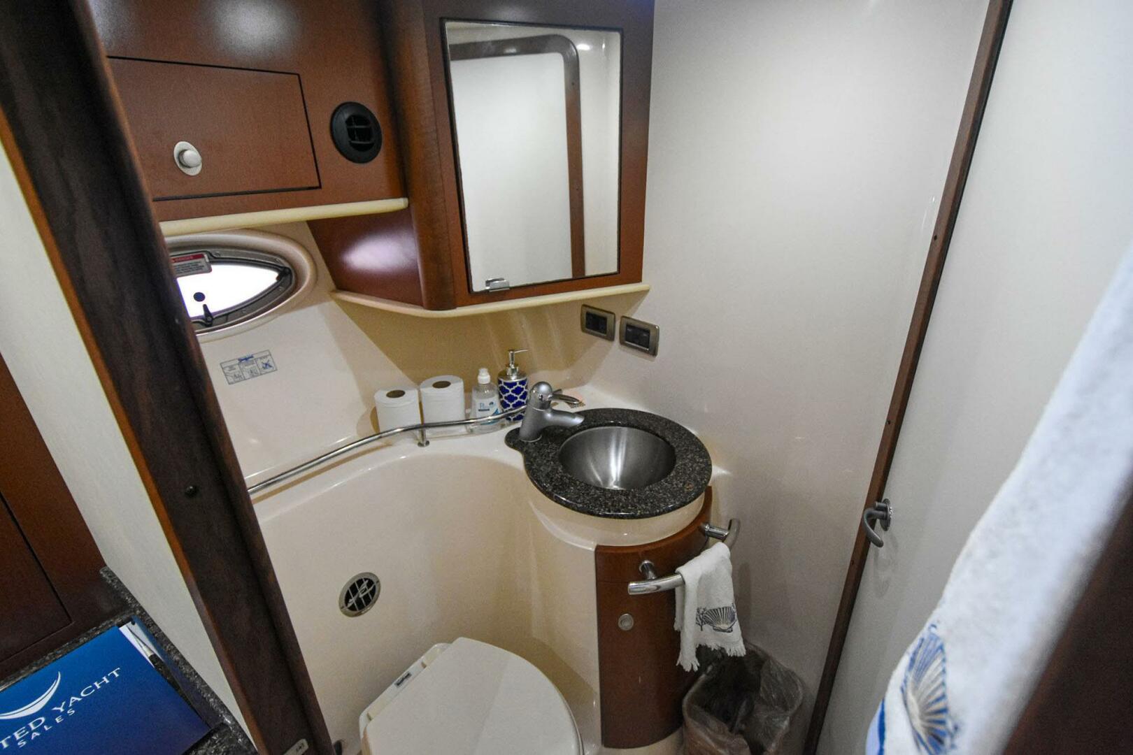 Slide: The Image of Sea Ray 40 Sundancer 2007 - 5133801
