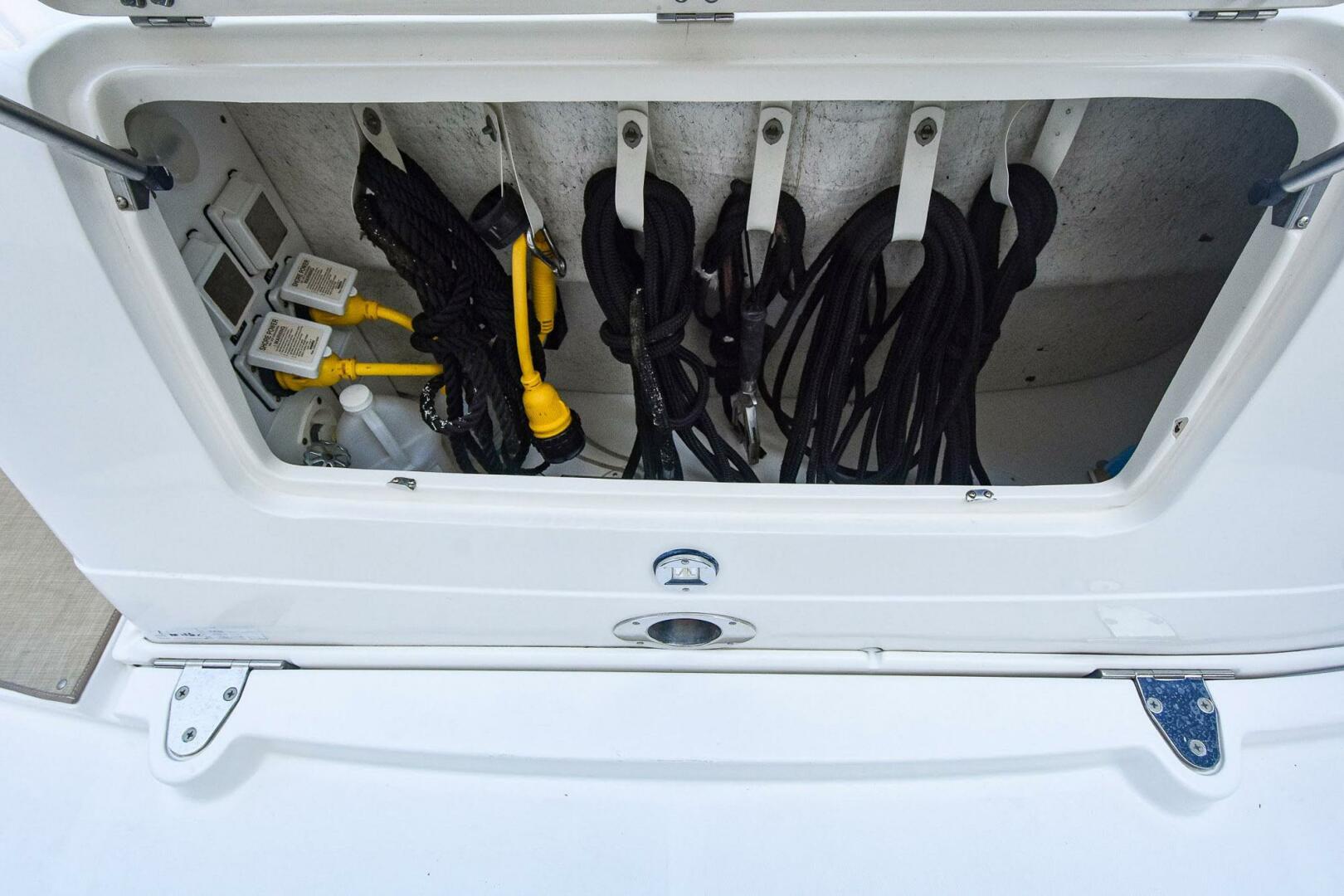 Slide: The Image of Sea Ray 40 Sundancer 2007 - 5133805