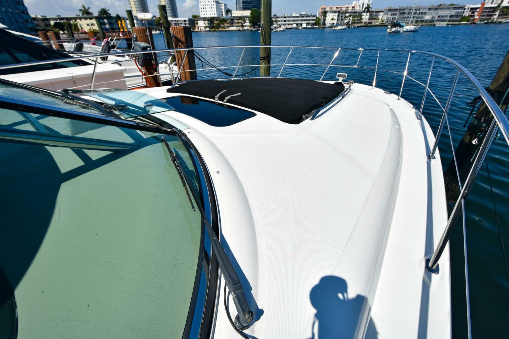 Slide: The Image of Sea Ray 40 Sundancer 2007 - 5133809