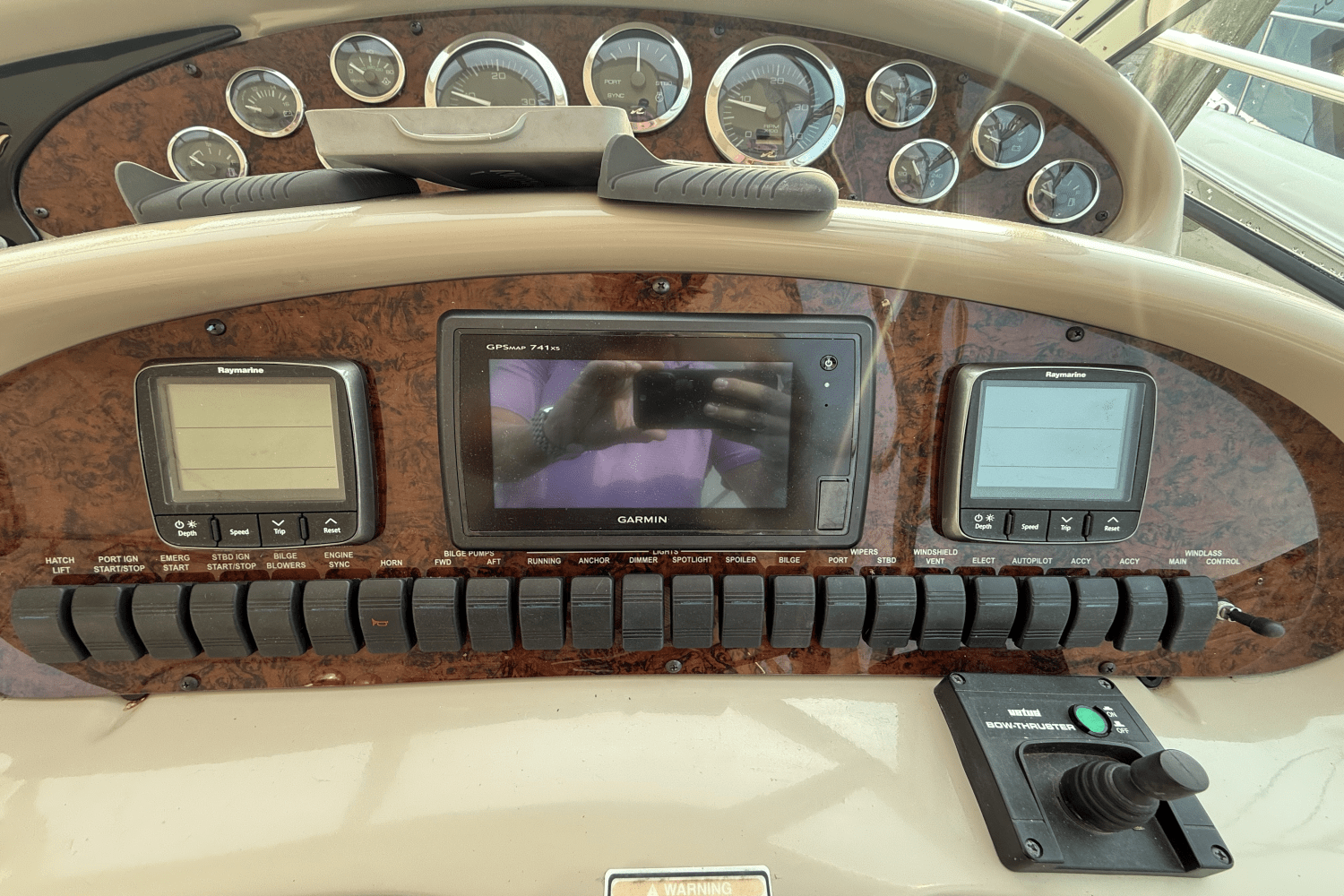 Slide: The Image of Sea Ray 410 EXPRESS 2000 - 11