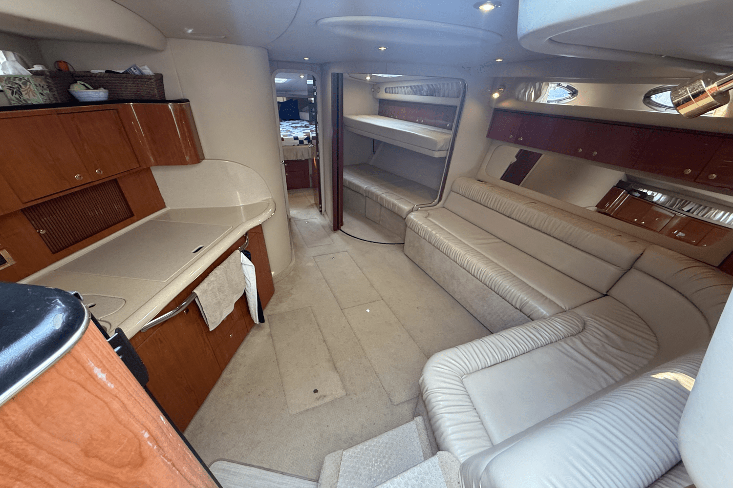 Slide: The Image of Sea Ray 410 EXPRESS 2000 - 12