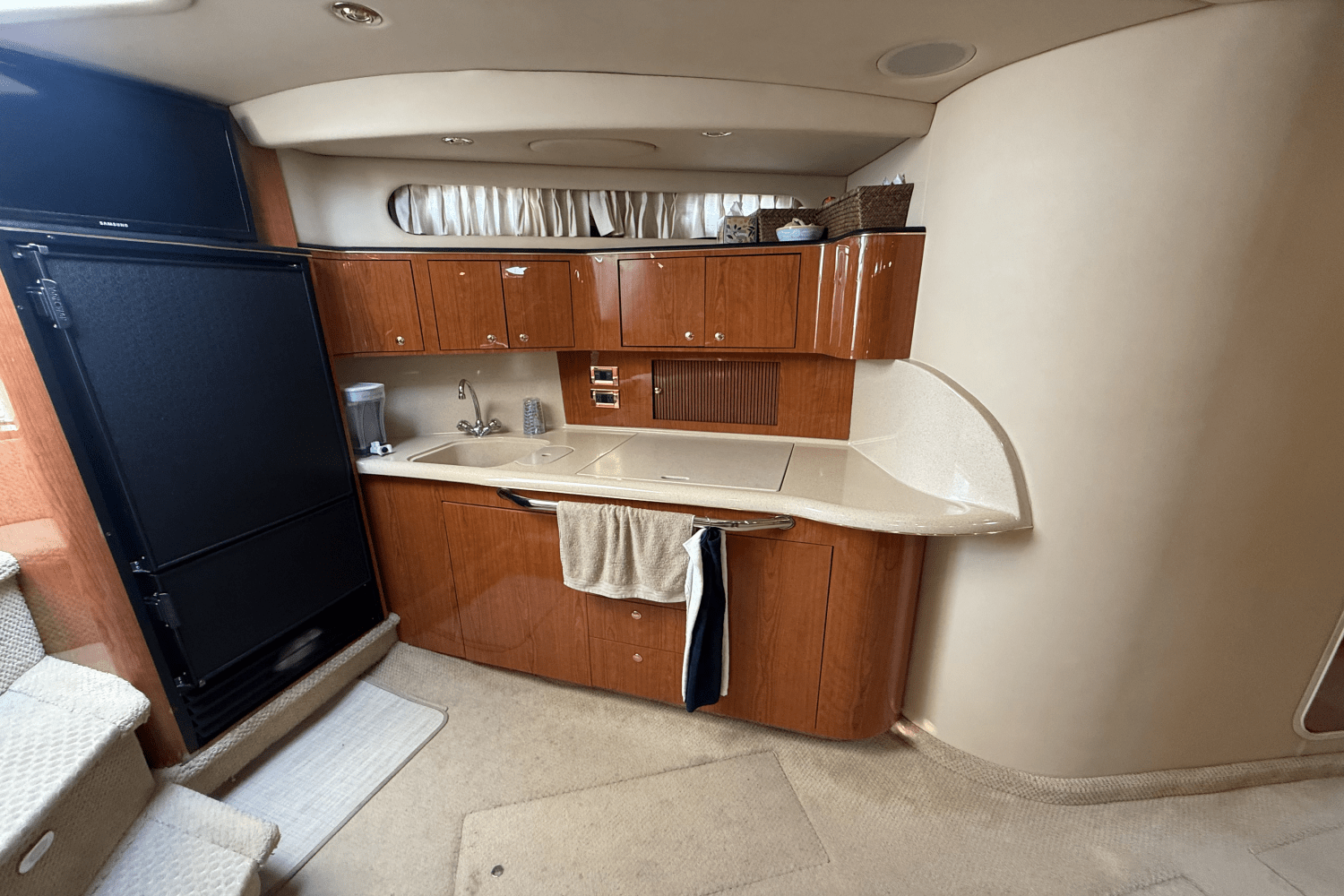 Slide: The Image of Sea Ray 410 EXPRESS 2000 - 13