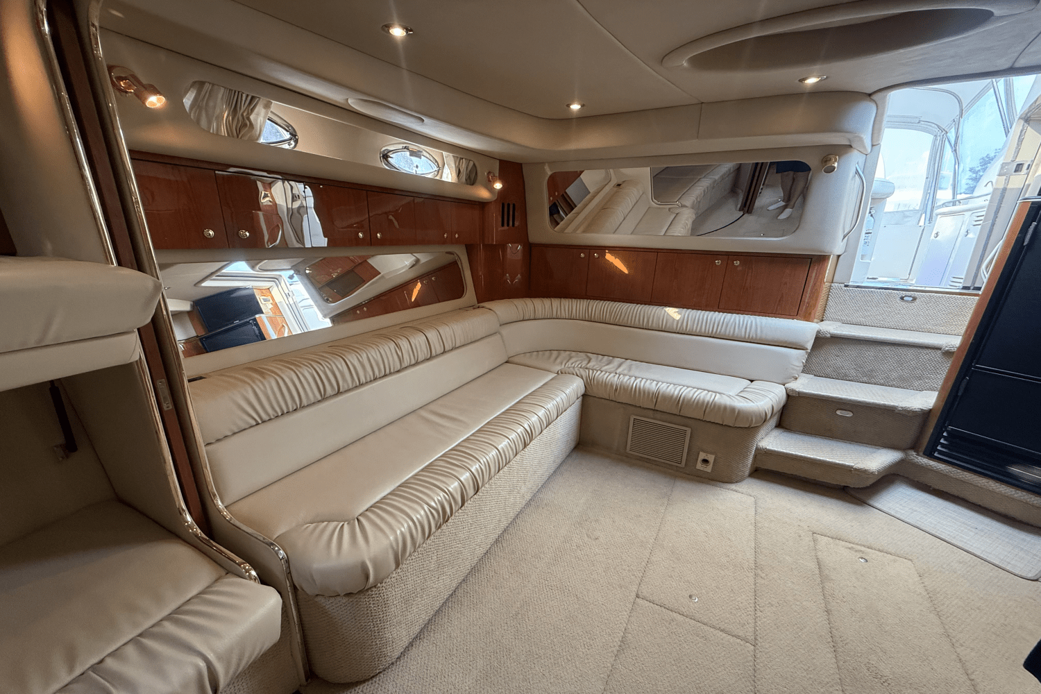 Slide: The Image of Sea Ray 410 EXPRESS 2000 - 17