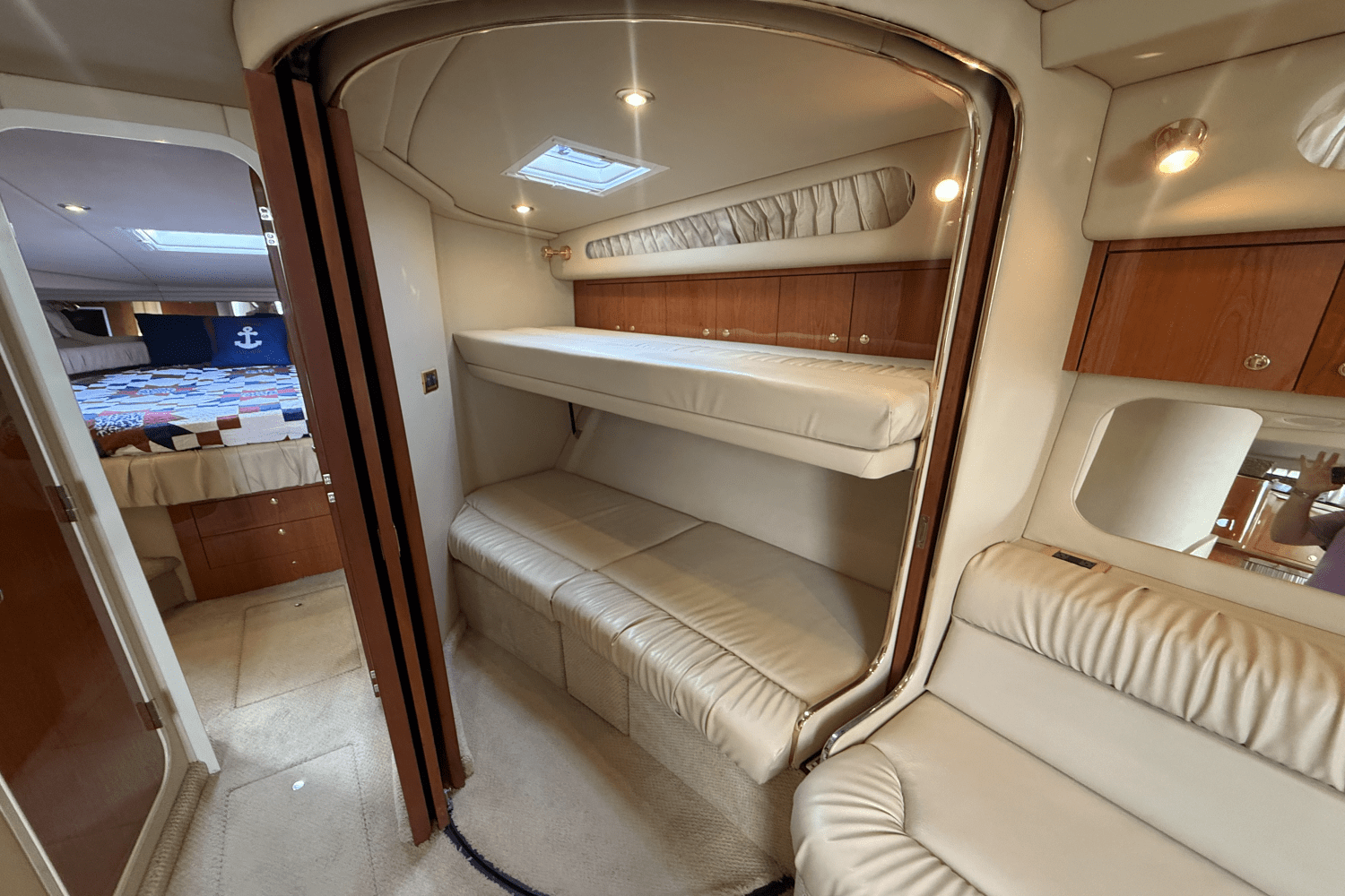 Slide: The Image of Sea Ray 410 EXPRESS 2000 - 18