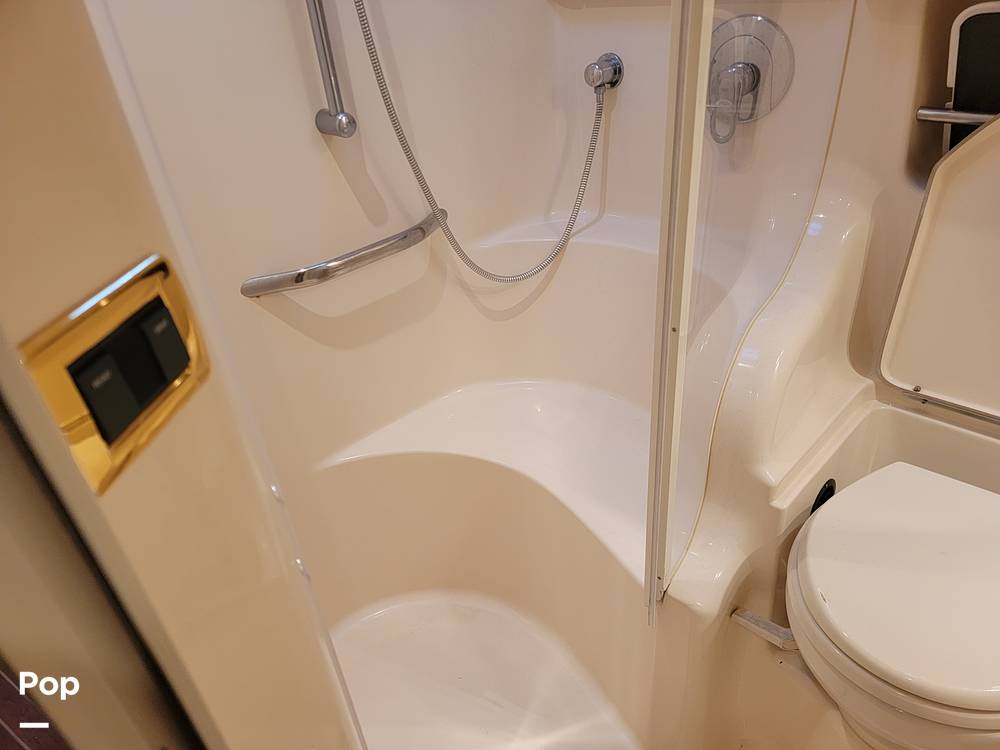 Slide: The Image of Sea Ray 410 Sundancer 2001 - 113