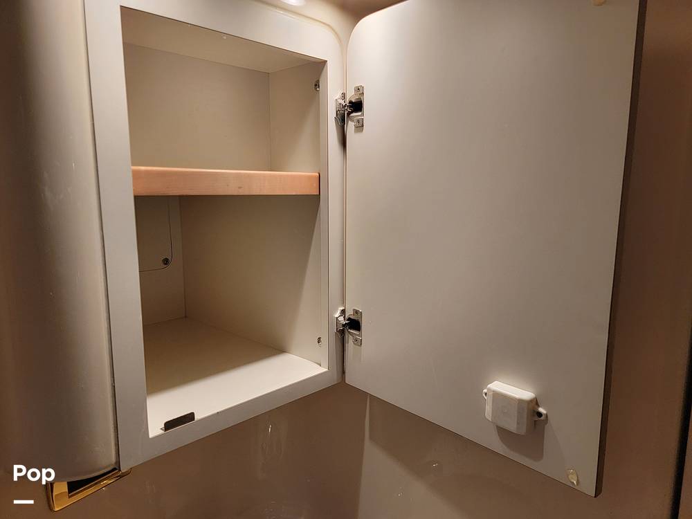 Slide: The Image of Sea Ray 410 Sundancer 2001 - 118