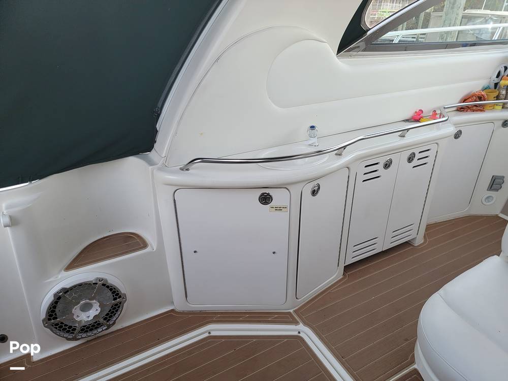 Slide: The Image of Sea Ray 410 Sundancer 2001 - 23