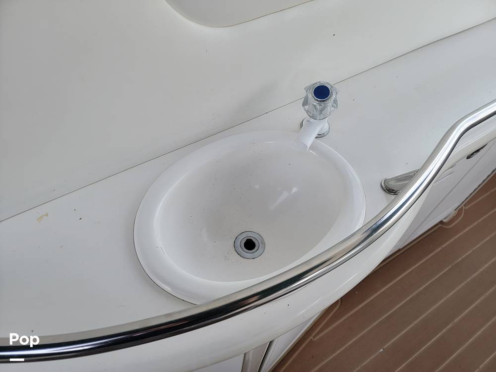 Slide: The Image of Sea Ray 410 Sundancer 2001 - 29