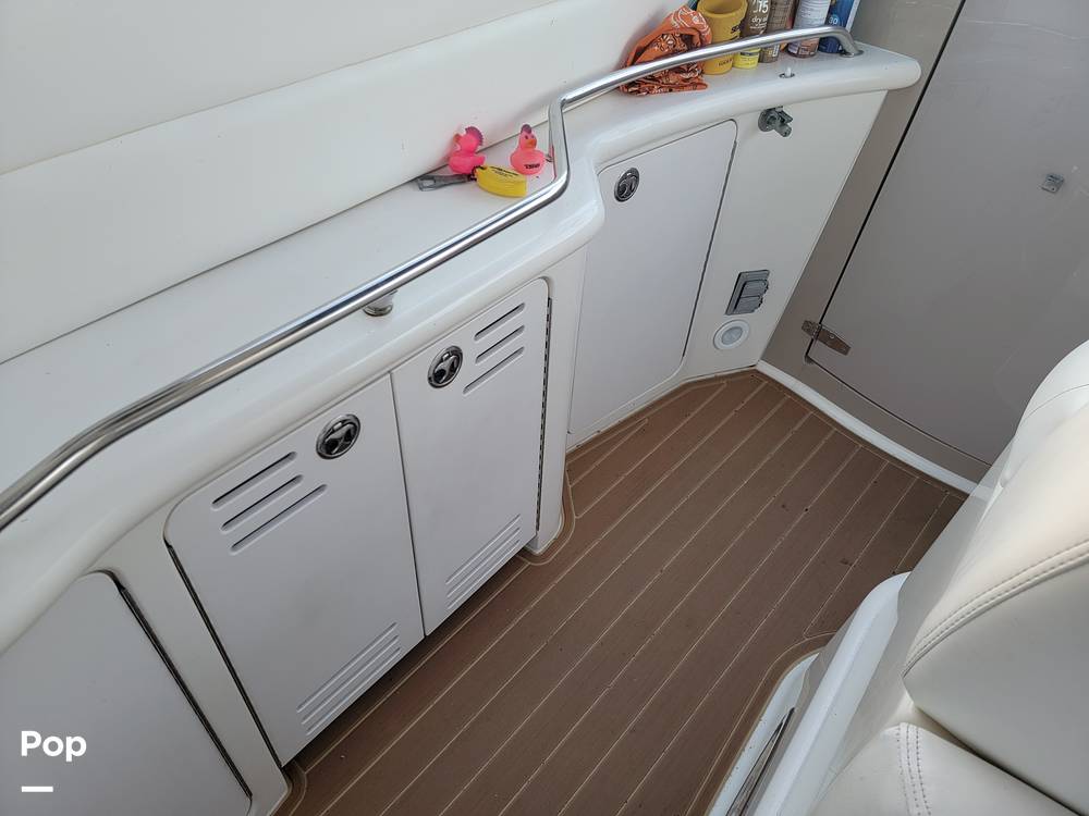 Slide: The Image of Sea Ray 410 Sundancer 2001 - 31
