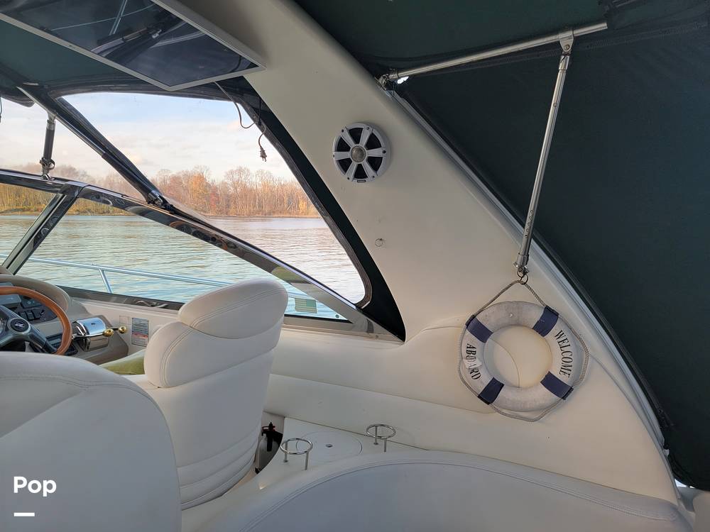 Slide: The Image of Sea Ray 410 Sundancer 2001 - 37