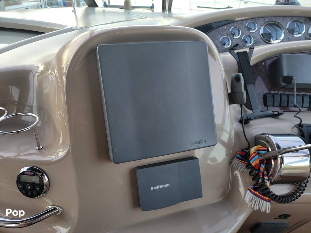 Slide: The Image of Sea Ray 410 Sundancer 2001 - 46