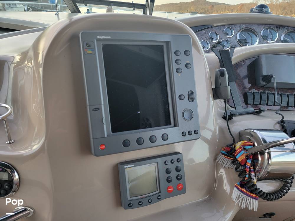 Slide: The Image of Sea Ray 410 Sundancer 2001 - 47