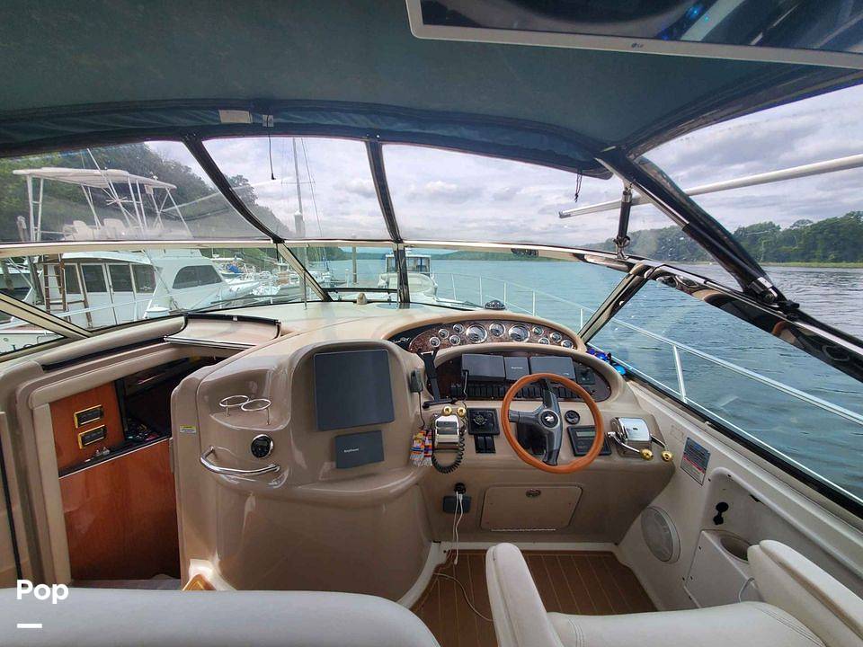 Slide: The Image of Sea Ray 410 Sundancer 2001 - 6