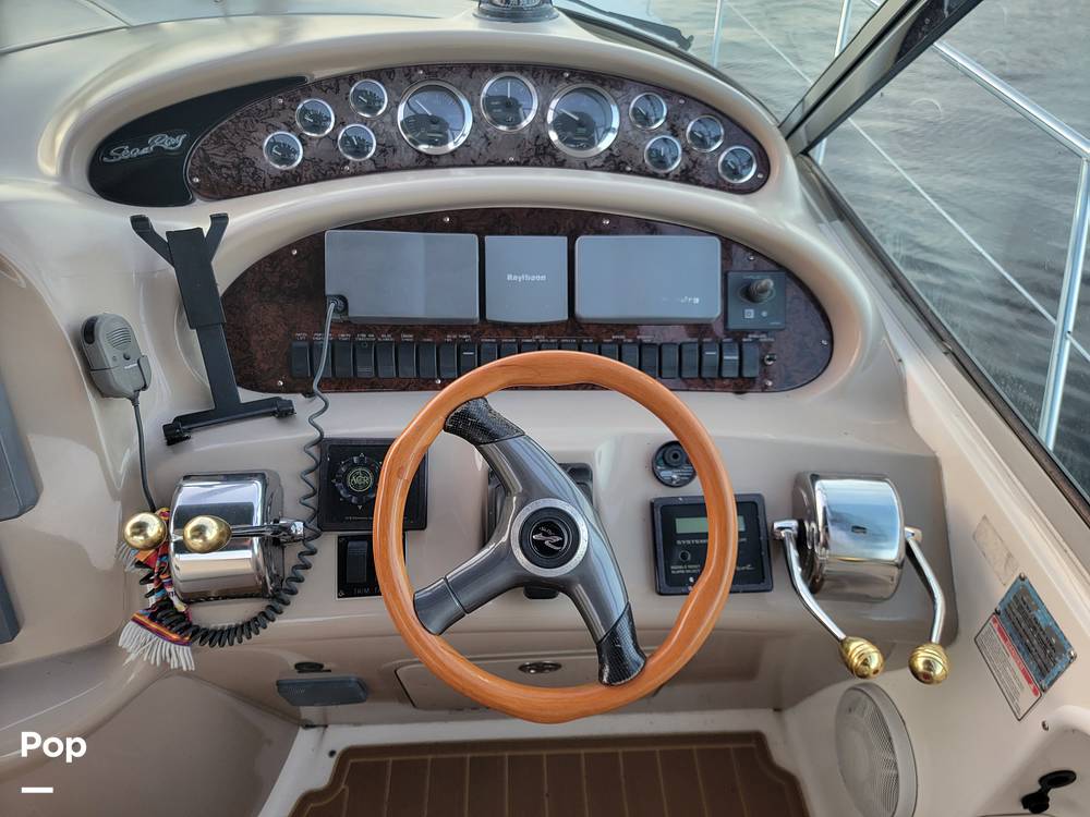 Slide: The Image of Sea Ray 410 Sundancer 2001 - 7