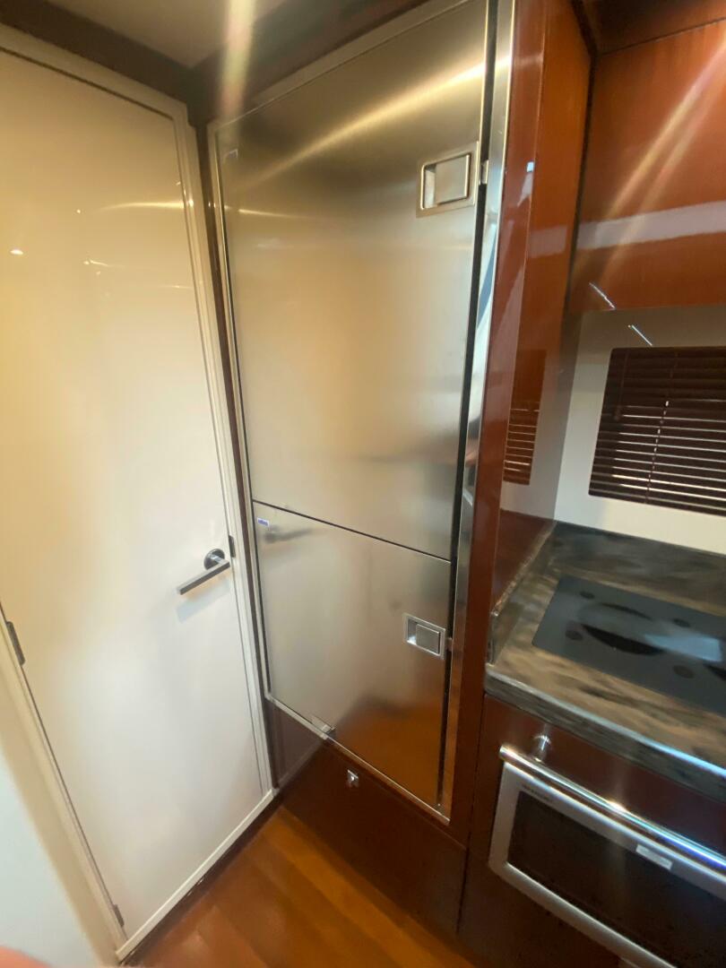 Slide: The Image of Sea Ray 410 Sundancer 2012 - 4434418