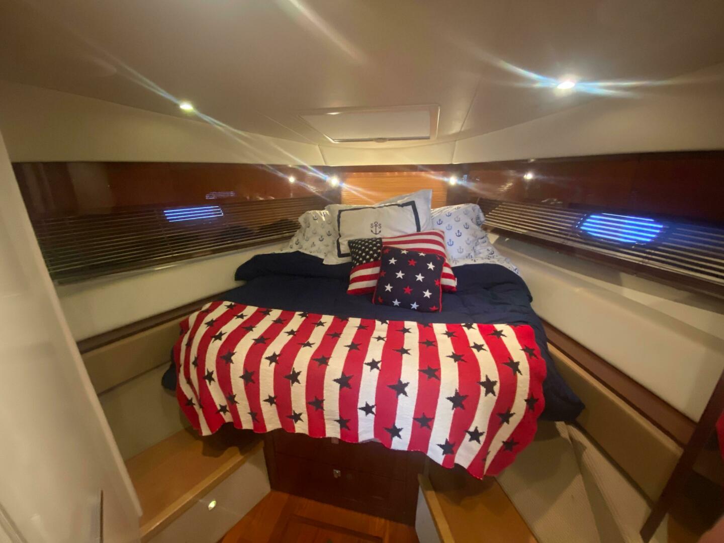 Slide: The Image of Sea Ray 410 Sundancer 2012 - 4434425