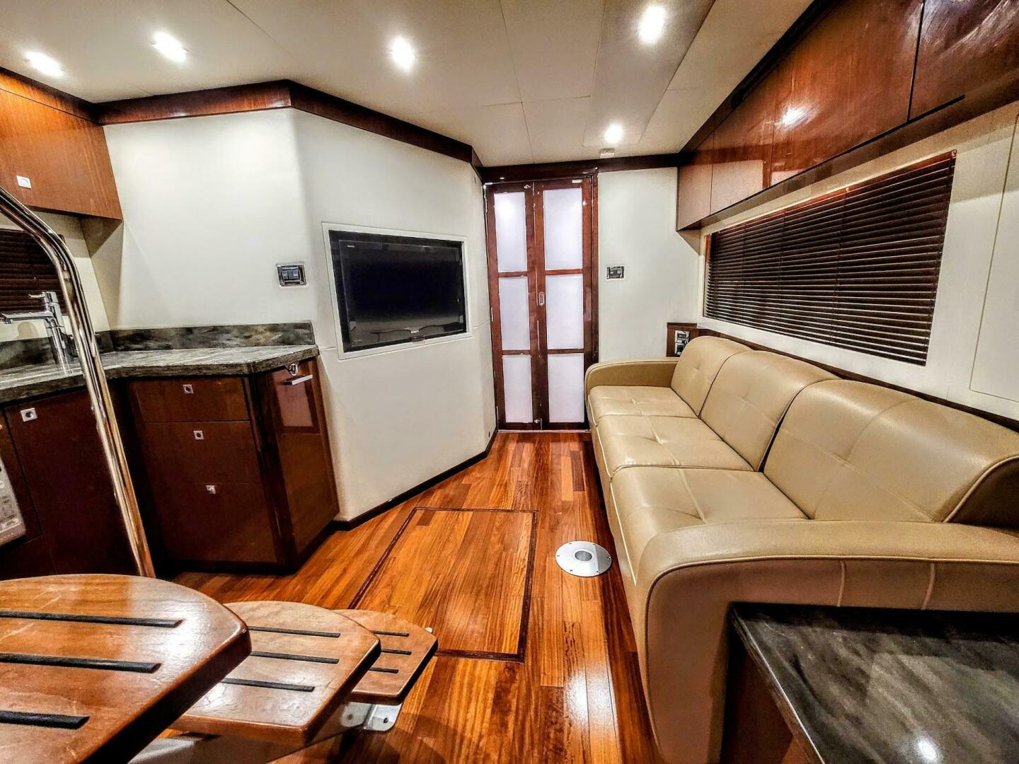 Slide: The Image of Sea Ray 410 Sundancer 2012 - 4434442