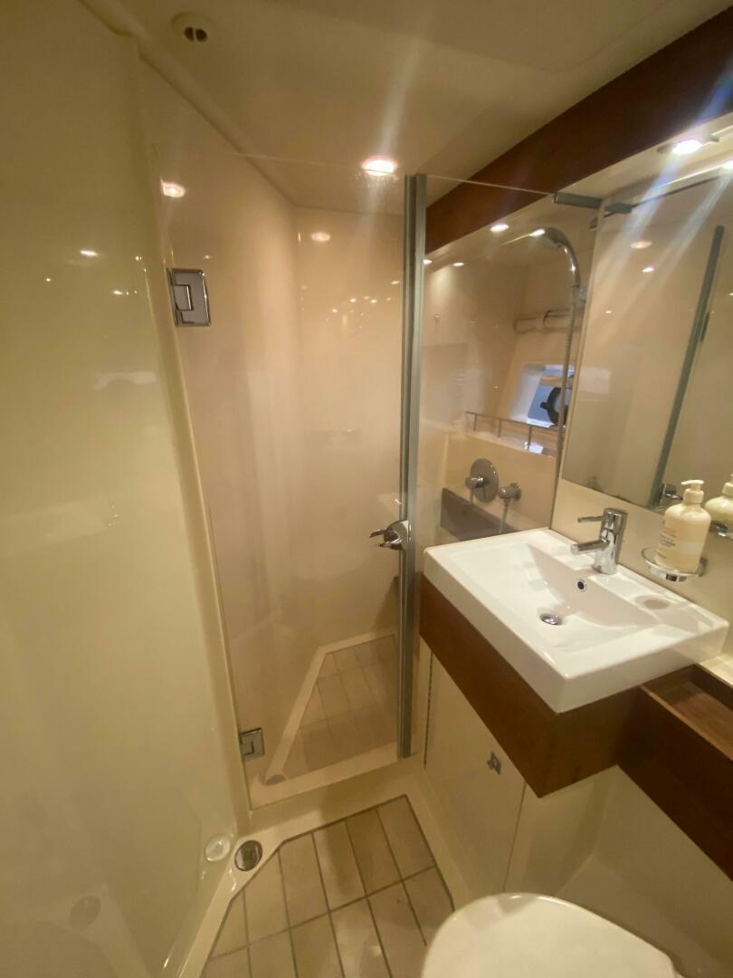 Slide: The Image of Sea Ray 410 Sundancer 2012 - 4434480
