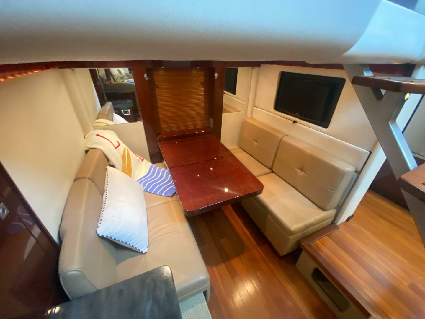 Slide: The Image of Sea Ray 410 Sundancer 2012 - 4434502