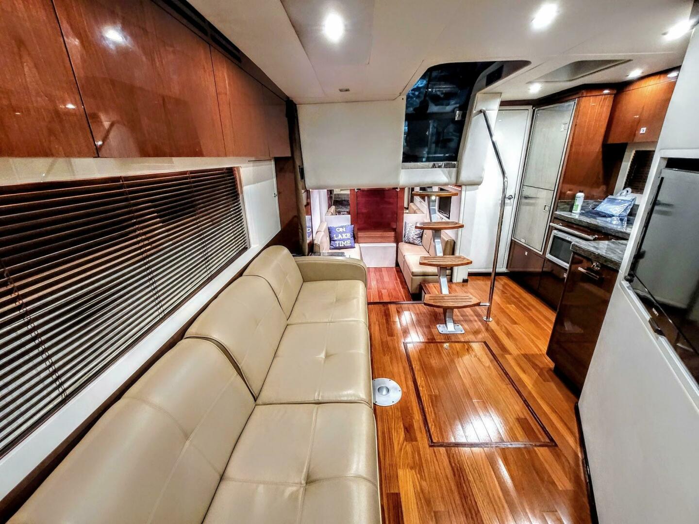 Slide: The Image of Sea Ray 410 Sundancer 2012 - 4434520