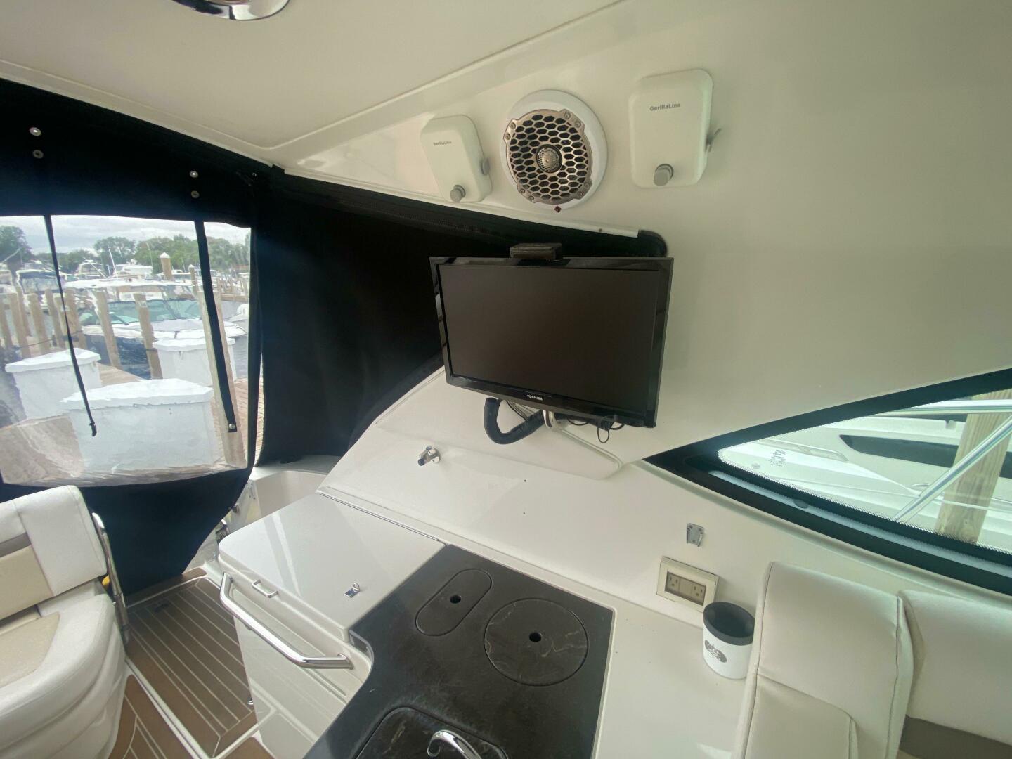 Slide: The Image of Sea Ray 410 Sundancer 2012 - 4434578