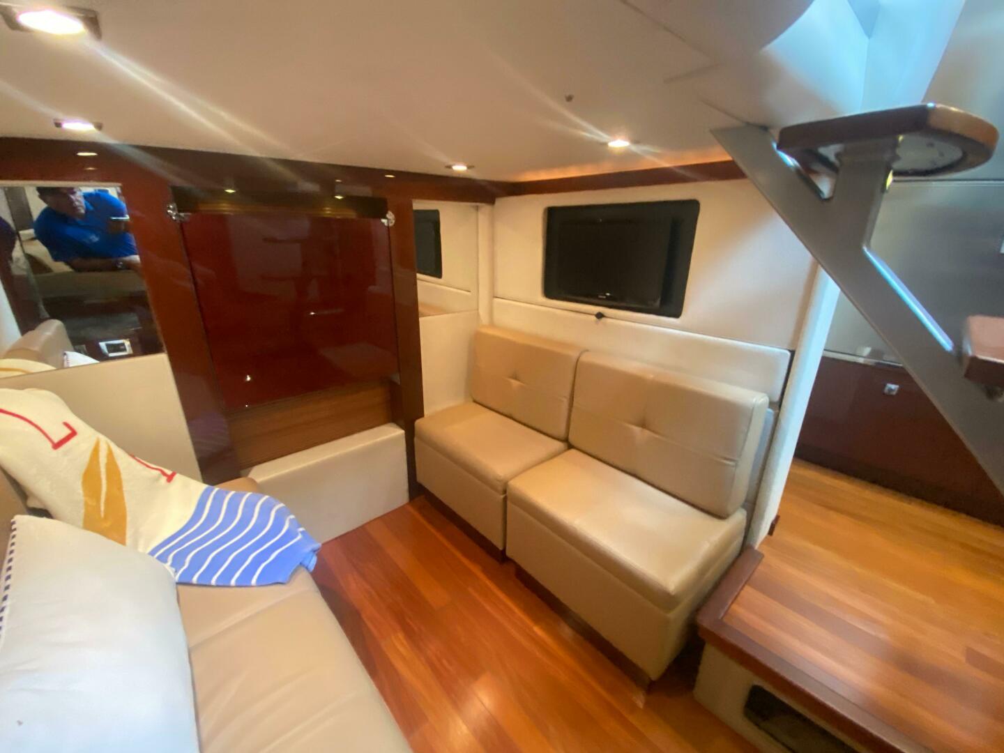 Slide: The Image of Sea Ray 410 Sundancer 2012 - 4434586