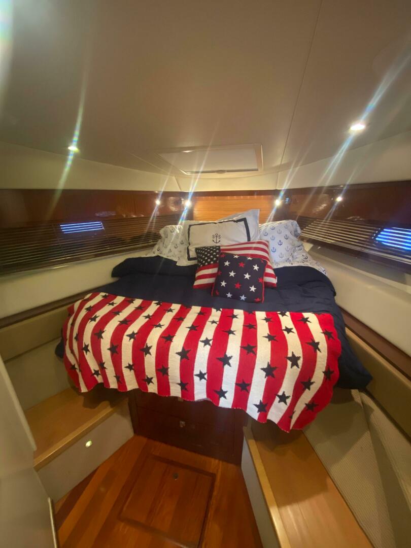 Slide: The Image of Sea Ray 410 Sundancer 2012 - 4434606