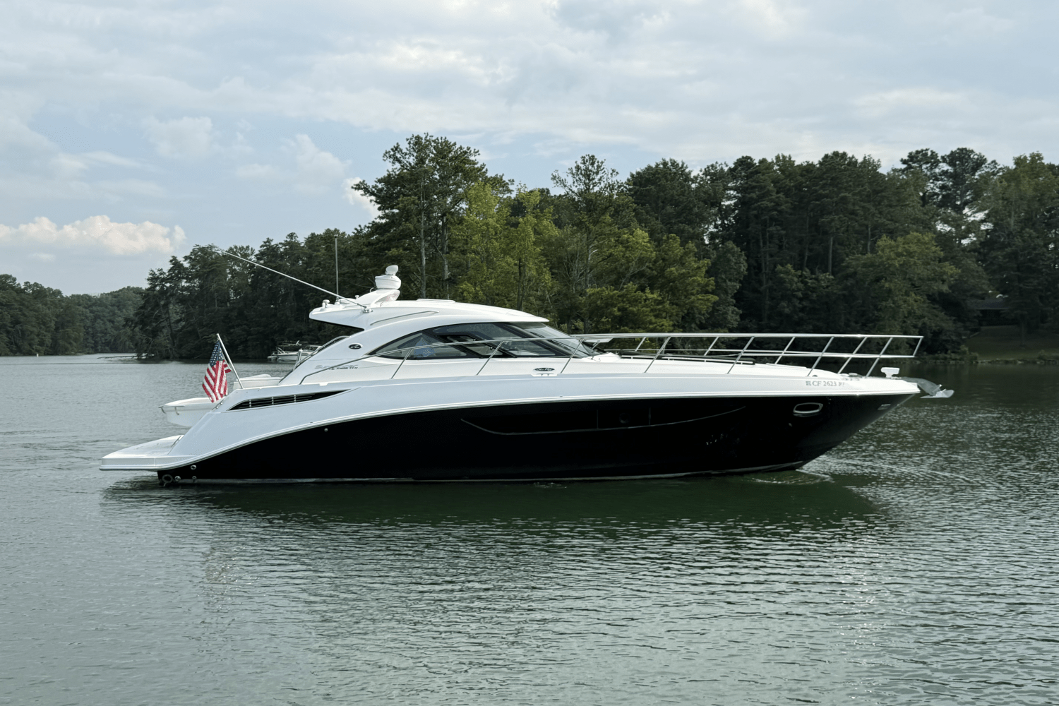 Slide: The Image of Sea Ray 410 SUNDANCER 2013 - 0