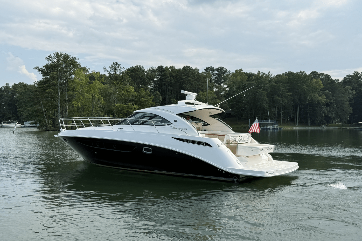 Slide: The Image of Sea Ray 410 SUNDANCER 2013 - 13