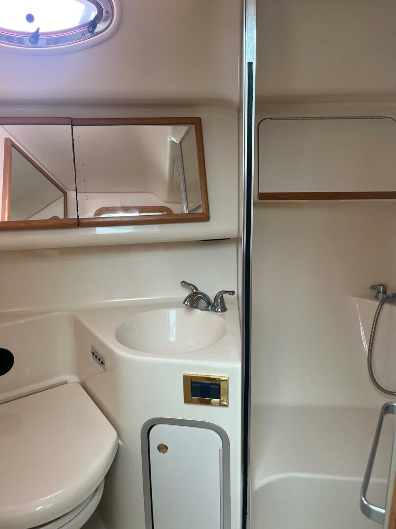 Slide: The Image of Sea Ray 420 Aft Cabin 1997 - 3949768