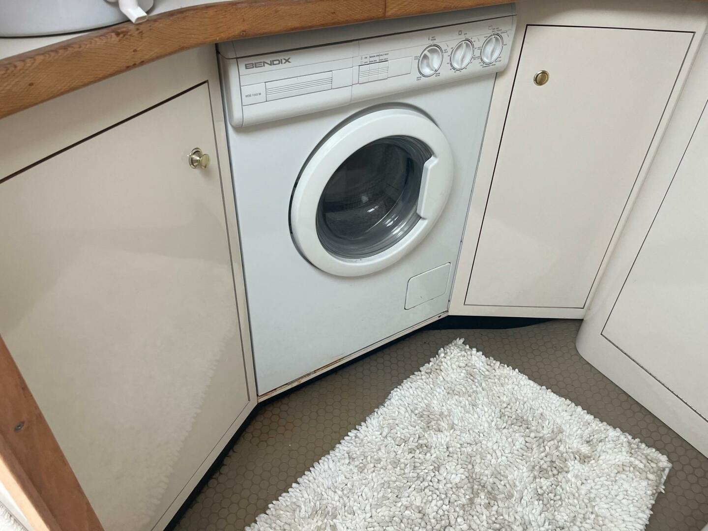 Slide: The Image of Sea Ray 420 Aft Cabin 1997 - 3949709